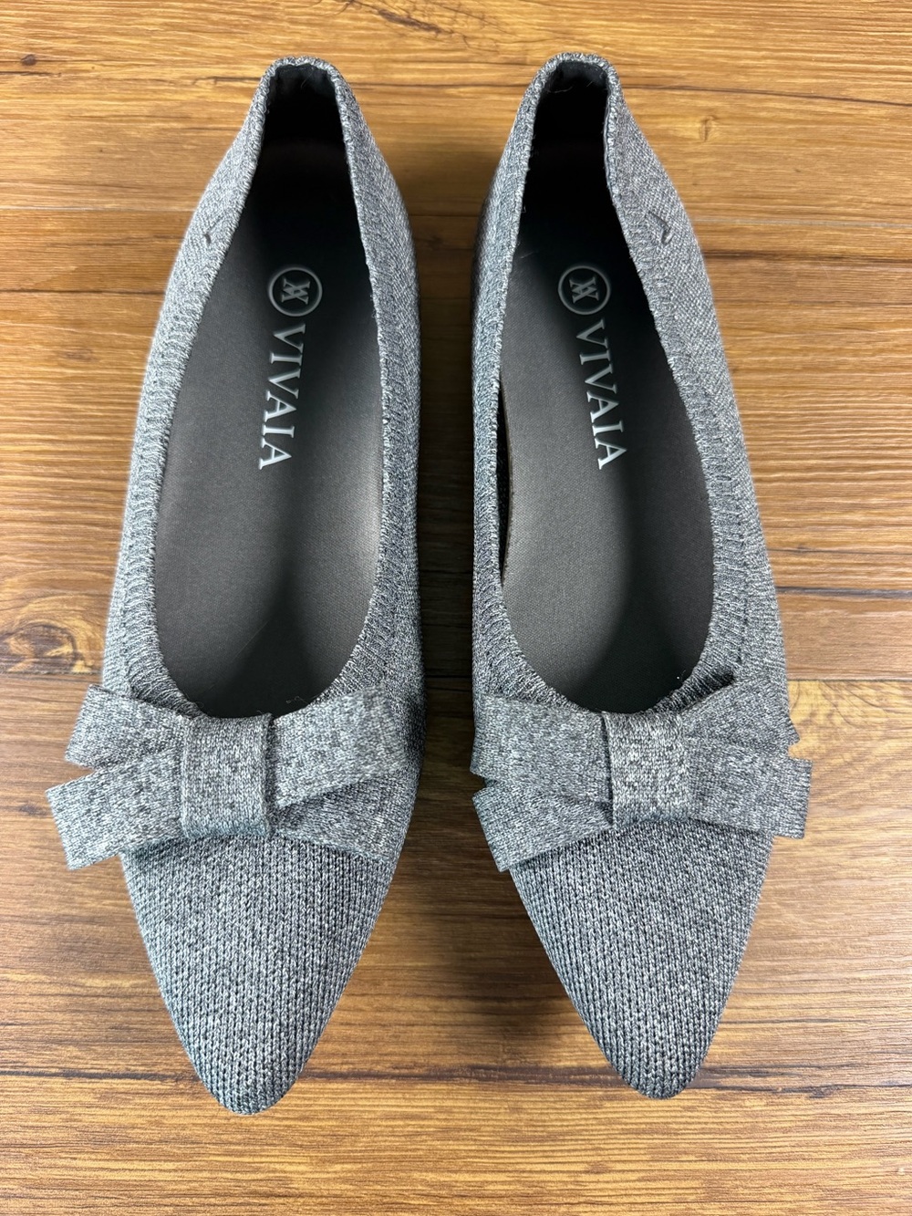 Vivaia Pointed Bow Flat Loafer Women’s Size 7 (37.5) Slip-On Shoes